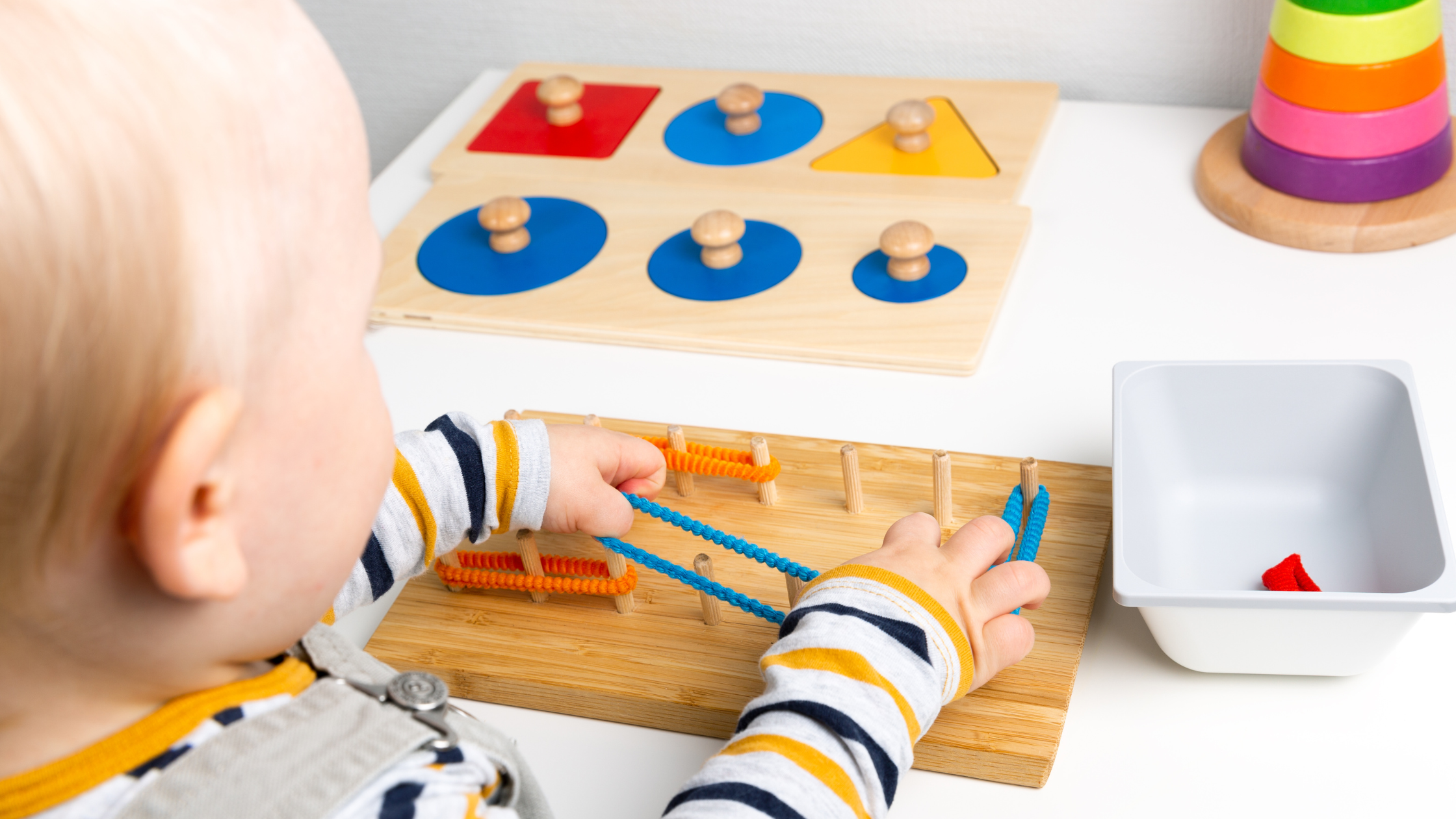 Best Non-Toxic & Eco-Friendly Montessori Toys For Babies And Toddlers