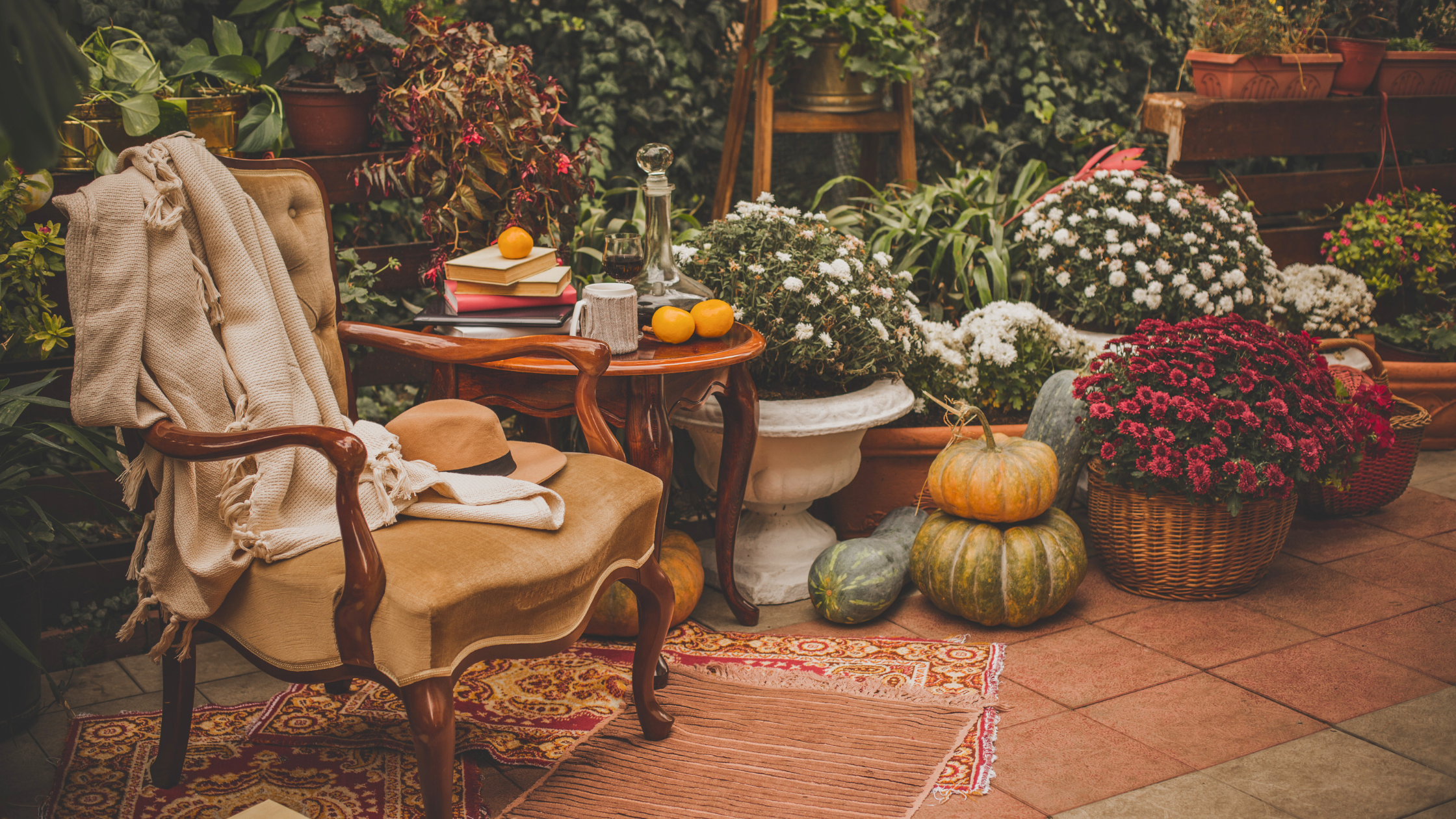 The Ultimate Guide to Sustainable Outdoor Home Decor for Autumn 2025