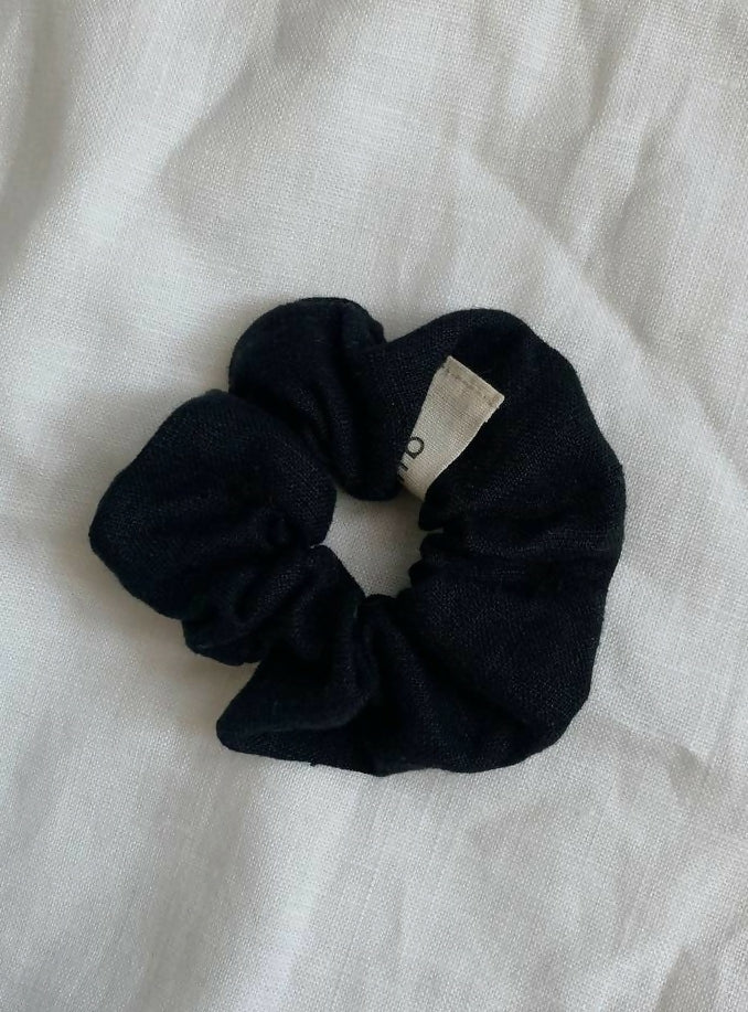 Linen scrunchie Black