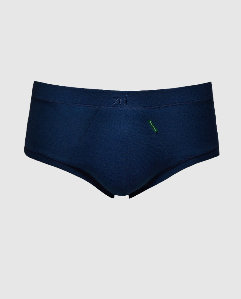 Fly front brief Saturno soya yarn