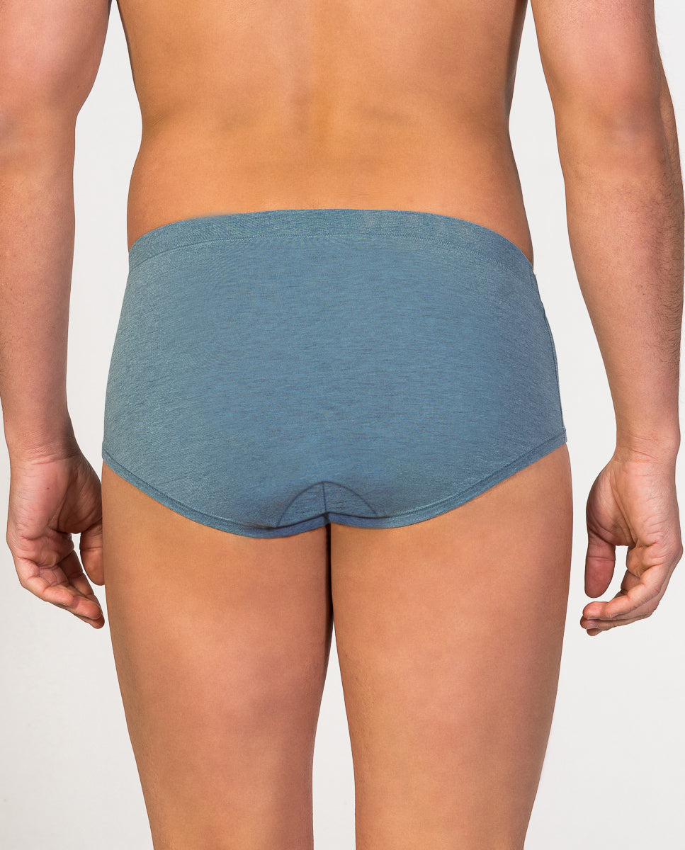 Fly front brief Saturno soya yarn