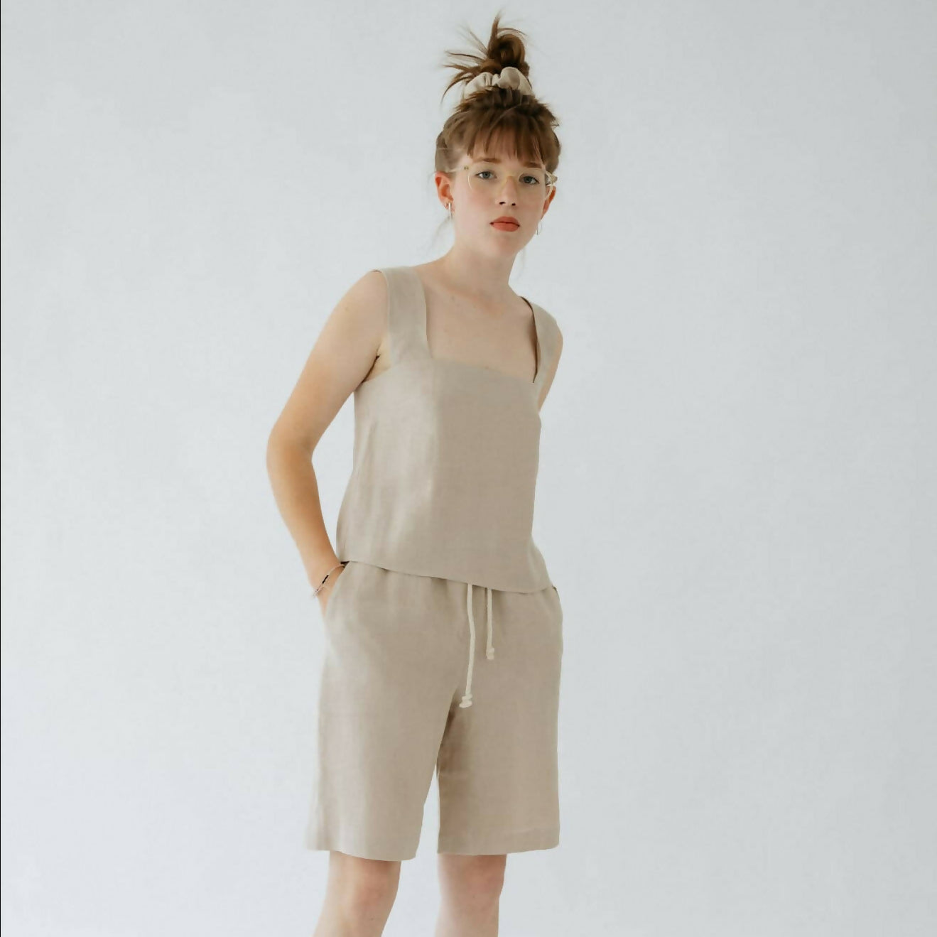 Linen shorts natural 1
