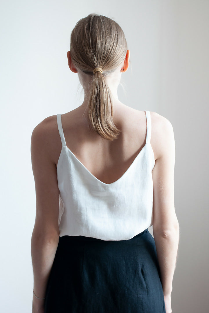 Linen v-top white 2