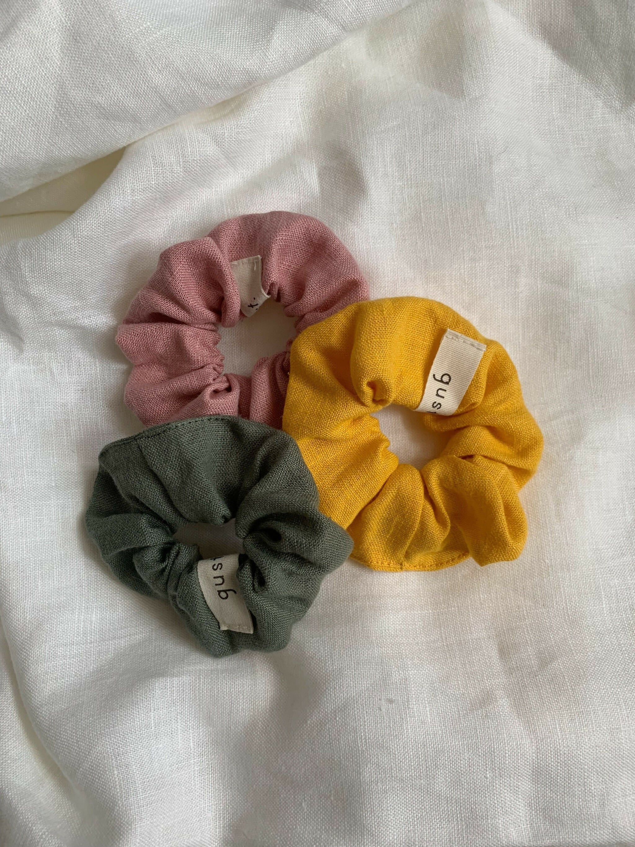 Scrunchie trio organic linen 5