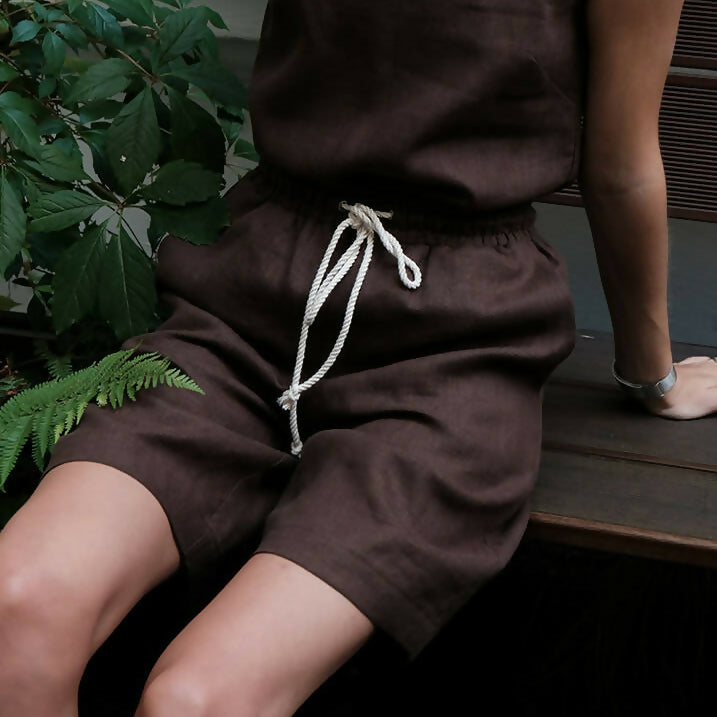 Linen shorts brown 3