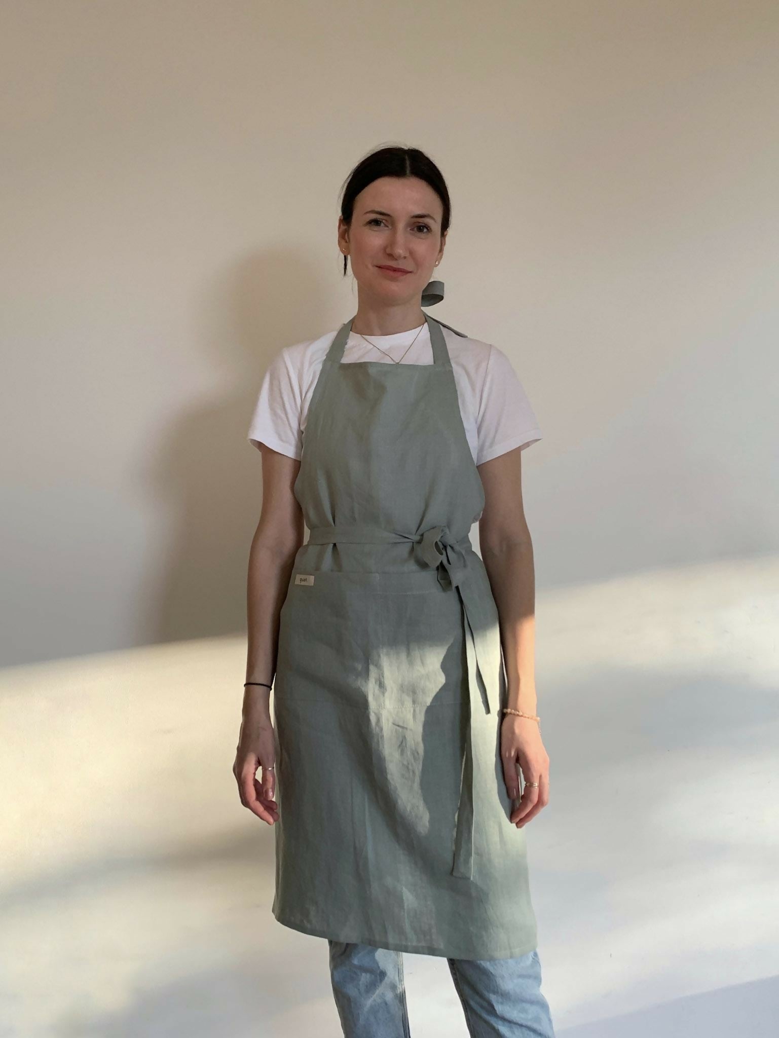 Classic linen apron