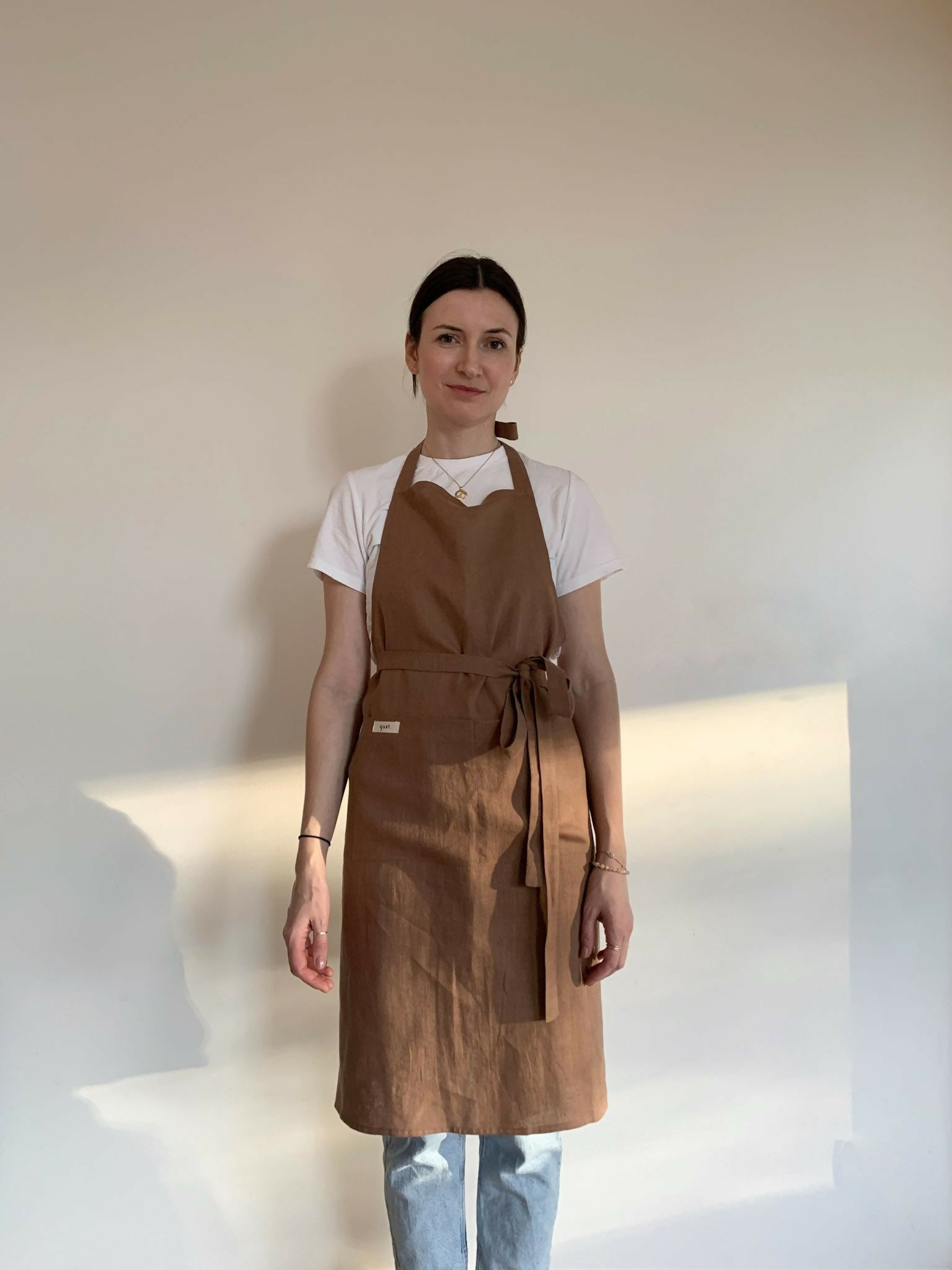 Classic linen apron Br 1