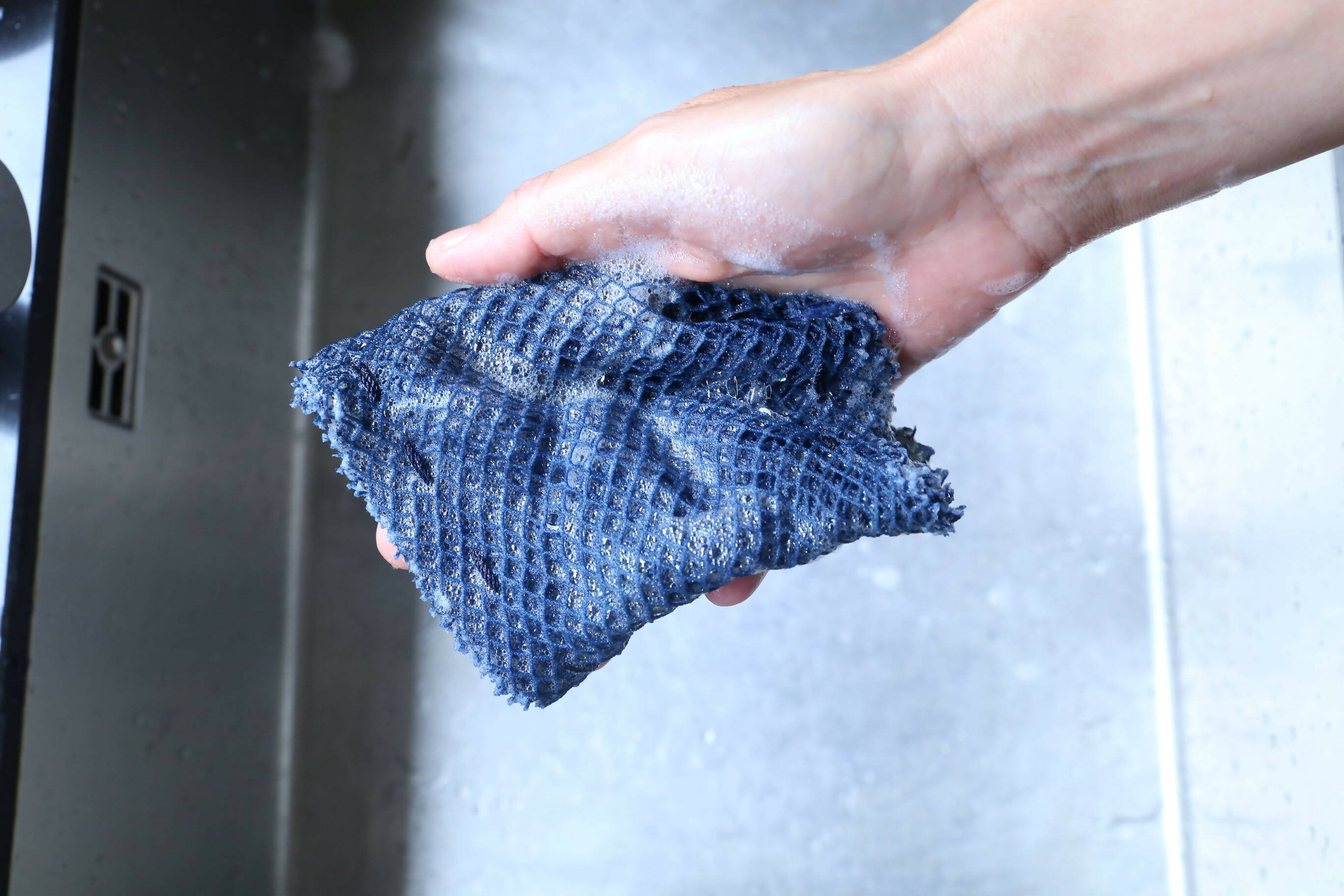 Upcycled Fishing Net Sponge - Eco-Friendly Cleaning | UpHavin