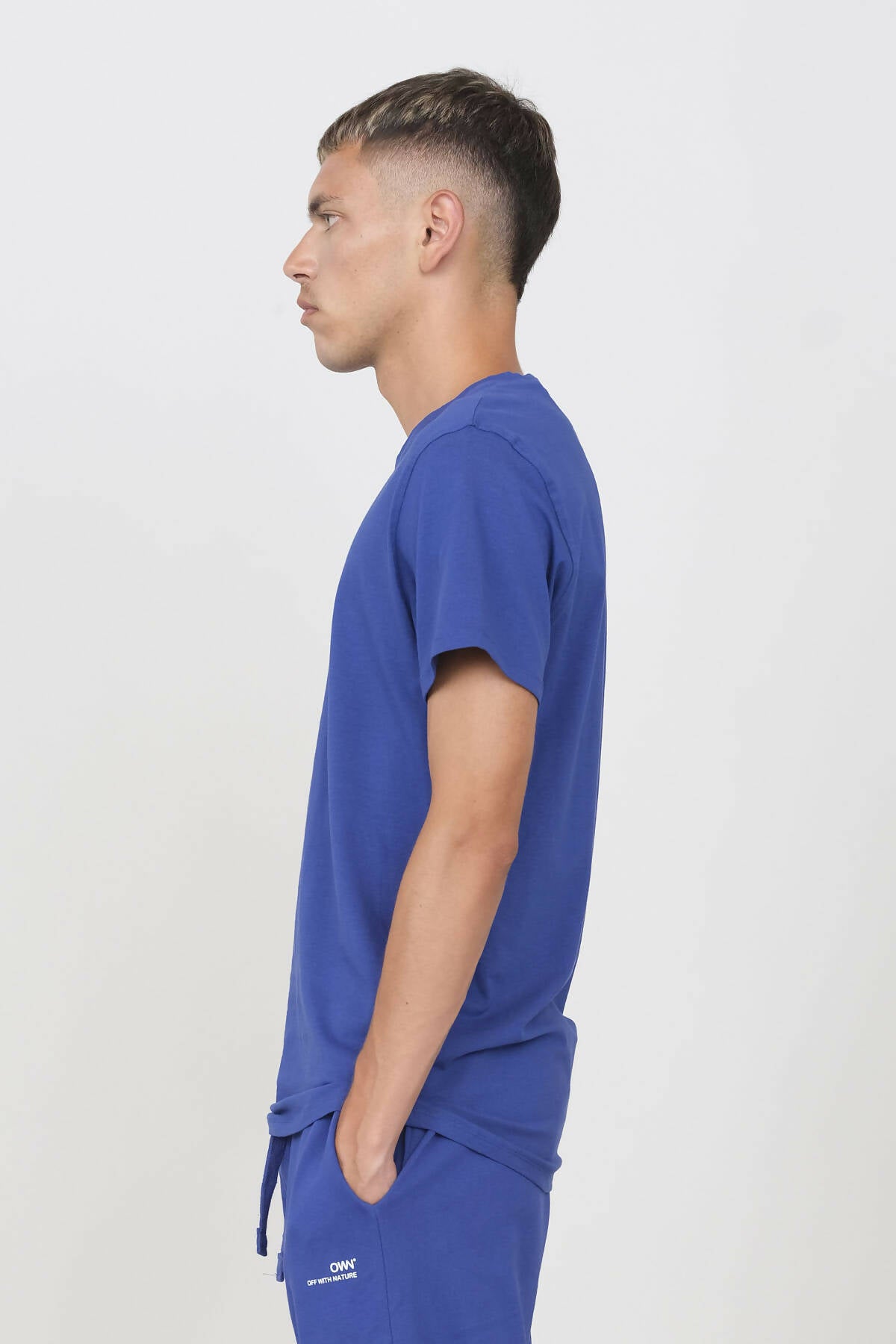 Camiseta con cuello en V Royal